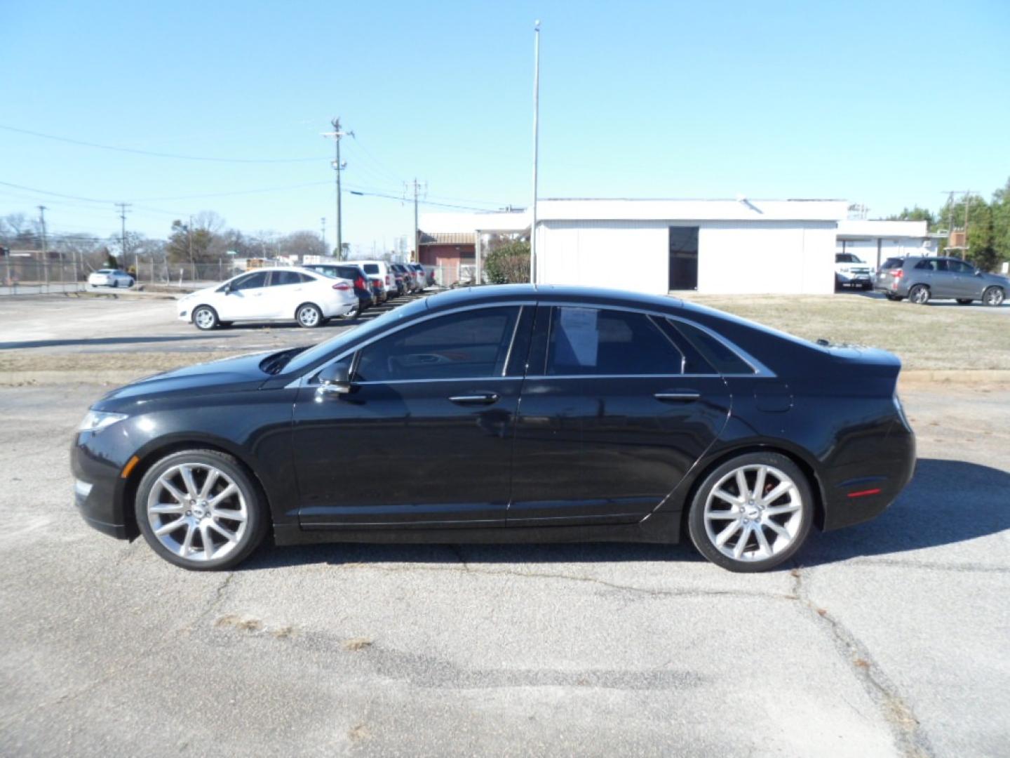 2014 BLACK /BLACK Lincoln MKZ (3LN6L2G9XER) , AUTOMATIC transmission, located at 2812 White Horse Road, Greenville, SC, 29611, (864) 269-1711, 34.808655, -82.434776 - Photo#3